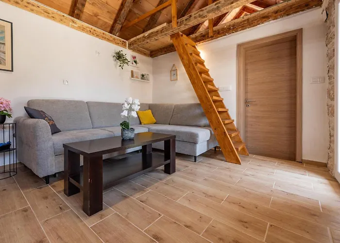 Kuca Za Odmor Kamen Vakantiehuis Bruska