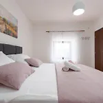 Kuca Za Odmor Kamen Bruska