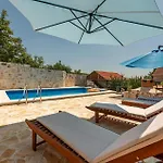 Сasa de vacaciones Kuca Za Odmor Kamen Bruska