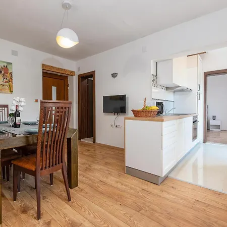 Kuca Za Odmor Kamen Ferienhaus Bruska