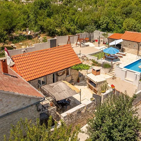 Kuca Za Odmor Kamen Ferienhaus Bruska